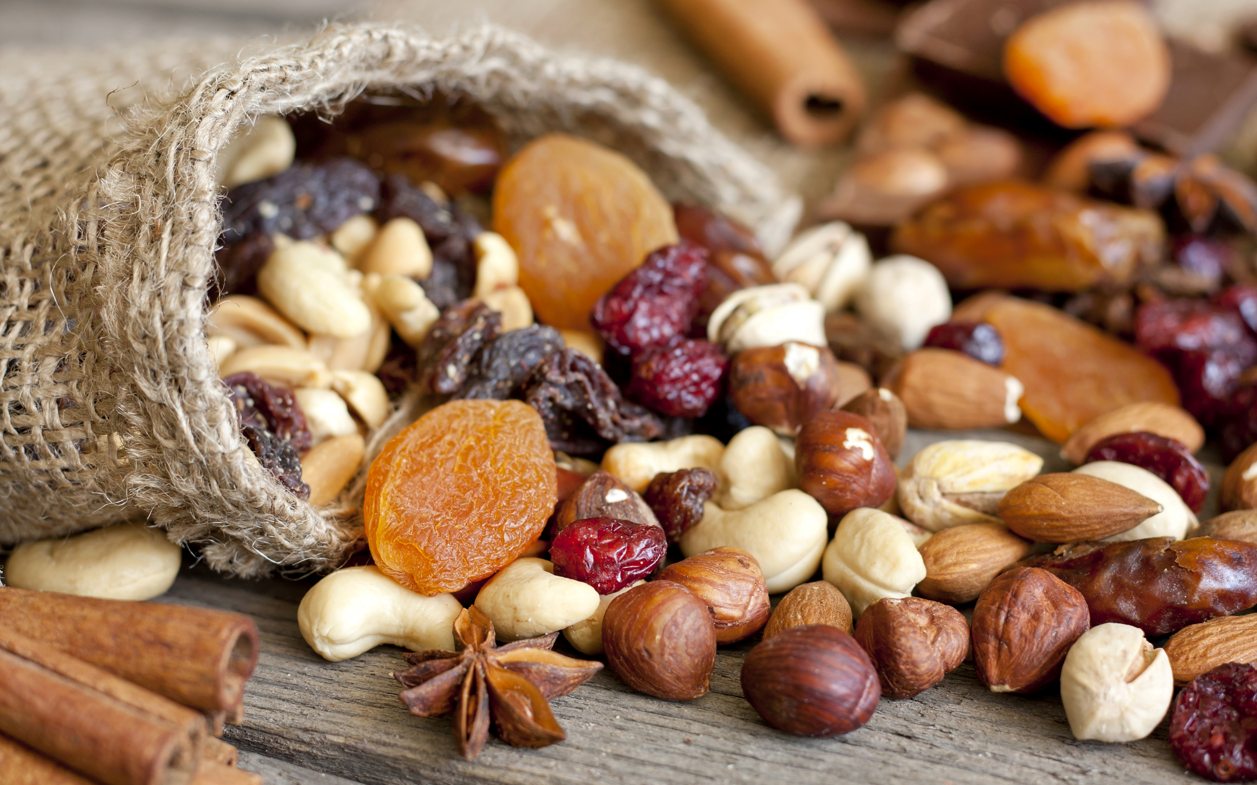 The meme appears to be an image of a bowl of nuts, with a caption "I'm not arguing, I'm just explaining why I'm right". The image is likely a humorous take on a common online scenario, where someone is trying to defend their point of view despite being told they're arguing.
